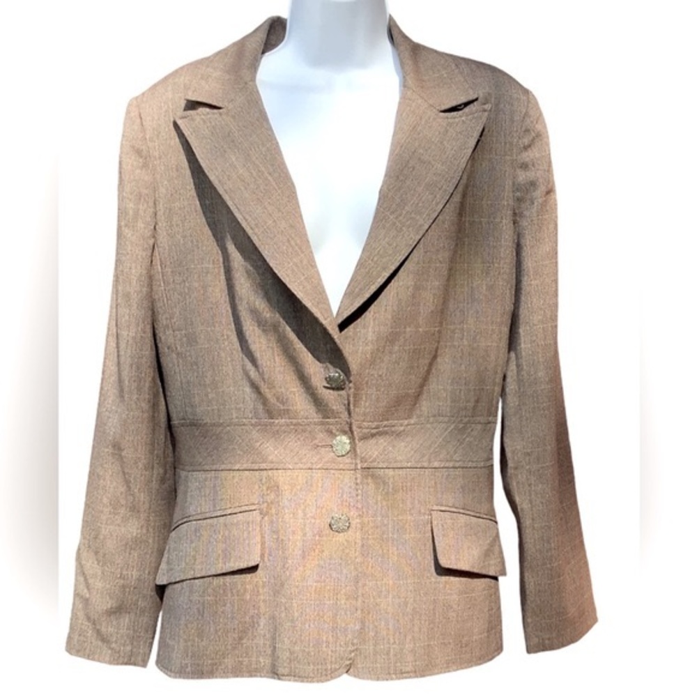harve’ benard blazer